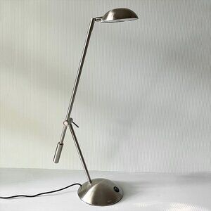 Mighty Bright LUX Flicker-Free LED Desk Lamp Dorm Office Silver Adjustable Lamp